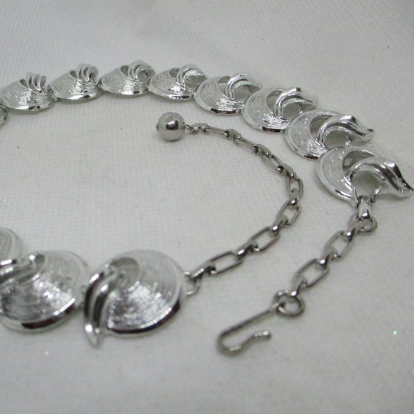 Coro Silver Tone Necklace - Picture 6 of 7